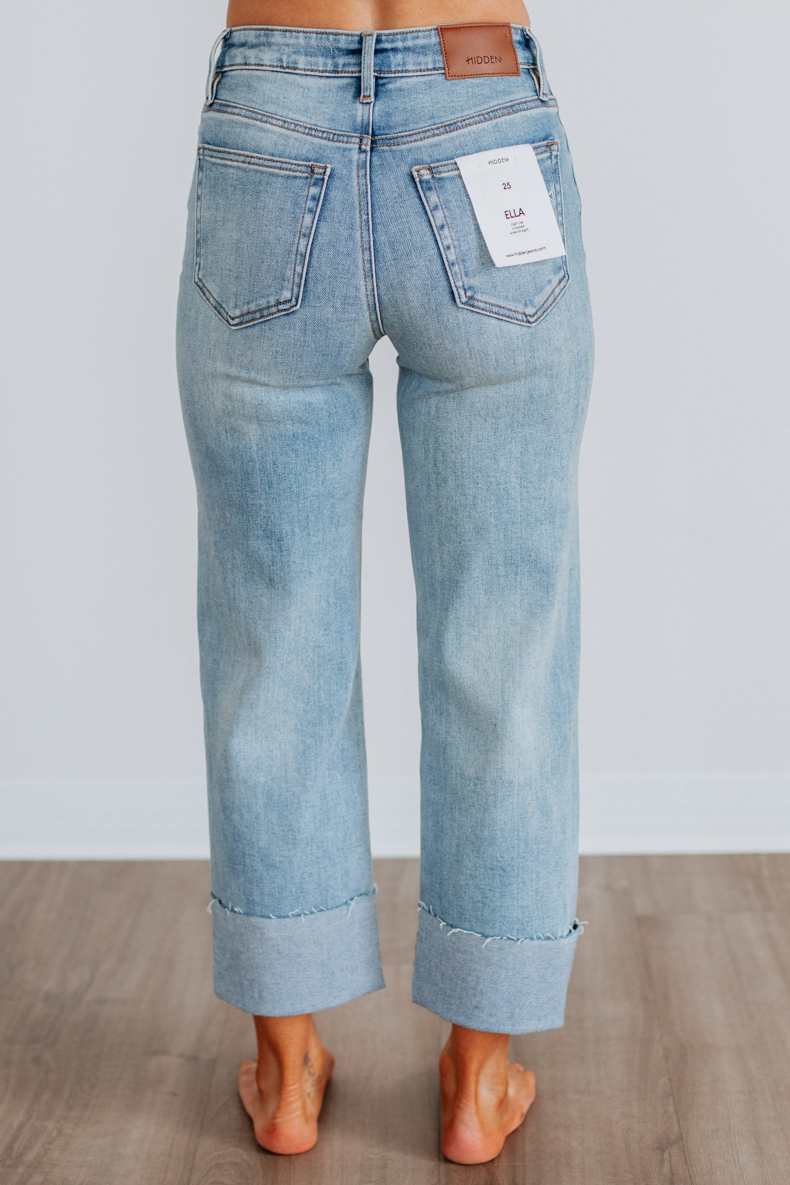 Ella Hidden Jeans - Main Character - Image 4